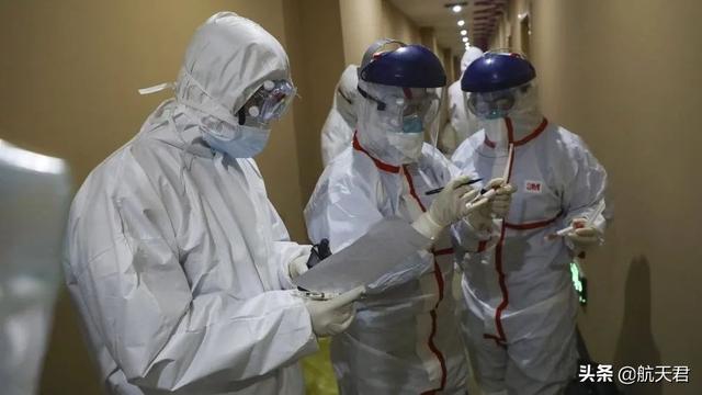 加州挖尸，美国疫情提前至12月！美法两国急了！