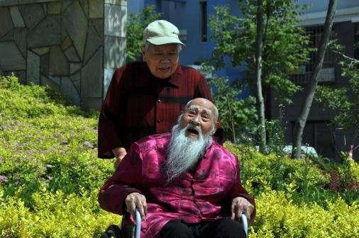 中国传奇长寿老人，从光绪23年活到2014年，一辈子膝下却无儿无女