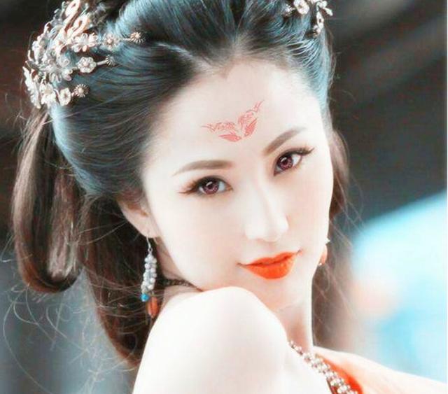 所谓红颜祸水,就是指美女是祸害的根源.